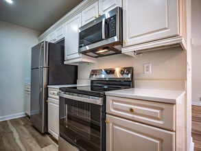 1802 Jackson Ave W in Oxford, MS - Building Photo - Building Photo