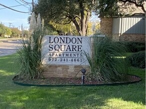 London Square Apartments in Dallas, TX - Building Photo - Building Photo