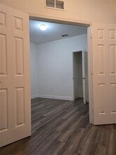 2525 San Tecla St in Orlando, FL - Building Photo - Building Photo
