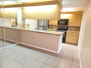 6507 65th Way in West Palm Beach, FL - Foto de edificio - Building Photo
