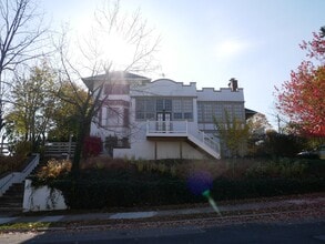2122 Walnut St in Allentown, PA - Building Photo - Building Photo