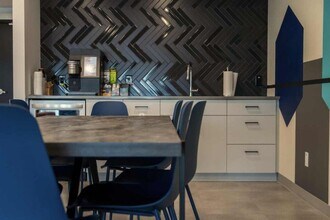 The Pemby in Winnipeg, MB - Building Photo - Building Photo