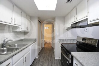 3002 E Waltann Ln, Unit 4 in Phoenix, AZ - Foto de edificio - Building Photo