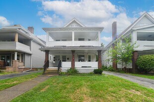 2185 Edgewood Rd, Unit 3 in Cleveland Heights, OH - Building Photo