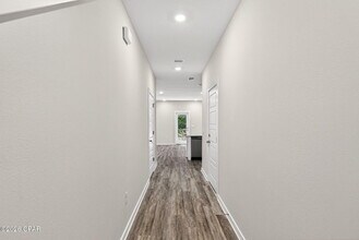 41 S Main Deck Dr in Freeport, FL - Building Photo - Building Photo