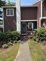 6A Crestview Ln in Laconia, NH - Building Photo