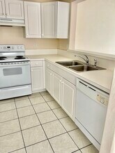 26747 Little John Ct in Bonita Springs, FL - Building Photo - Building Photo