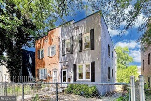 4230 Edson Pl NE in Washington, DC - Building Photo