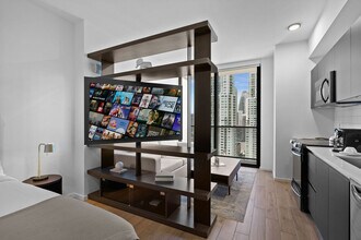 398 NE 5th St in Miami, FL - Foto de edificio - Building Photo