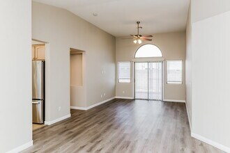 121 Melon Aroma Ave in North Las Vegas, NV - Building Photo - Building Photo