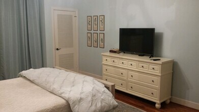 1112 Clifton Ln in Nashville, TN - Building Photo - Building Photo