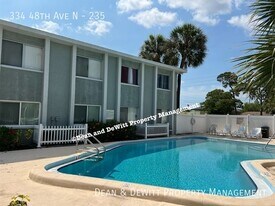 334 48th Ave N in St. Petersburg, FL - Building Photo
