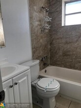 609 NW 2nd Ave in Hallandale Beach, FL - Building Photo - Building Photo