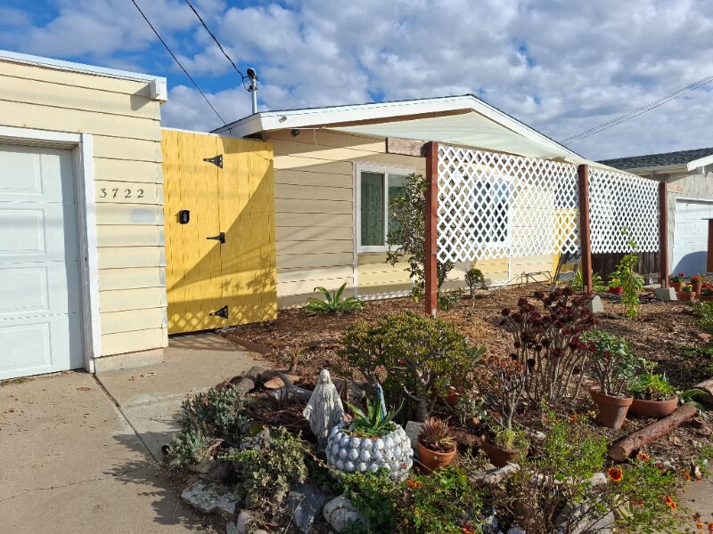 3722 Conrad Ave in San Diego, CA - Building Photo