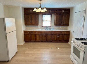 206 W Conron Ave in Danville, IL - Building Photo - Building Photo