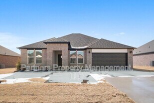 411 W Taverner Xing in Farmington, AR - Building Photo