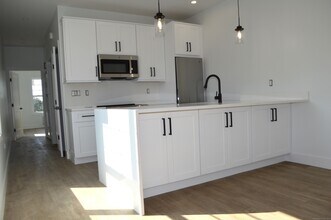 25 Church St in New Milford, CT - Building Photo - Building Photo