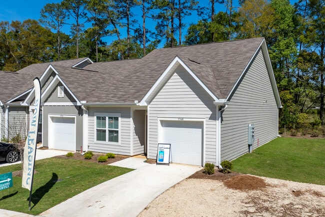 Covey Homes Tallahassee in Tallahassee, FL - Foto de edificio - Building Photo