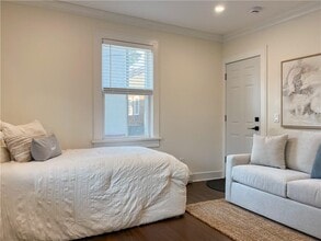 51 Poplar St in Newport, RI - Building Photo - Building Photo
