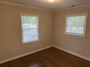 3818 Winfield Dr in Charlotte, NC - Foto de edificio - Building Photo