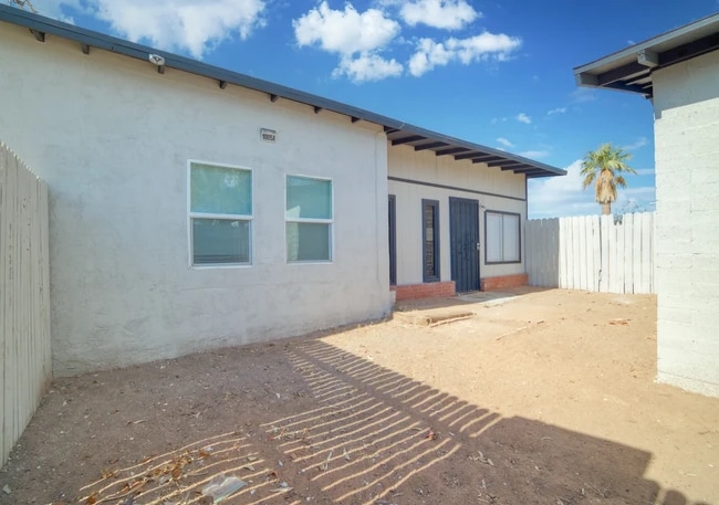 1005 N Center Ave, Unit Studio