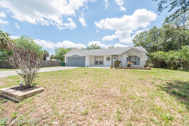 6121 Corning Rd in Cocoa, FL - Foto de edificio - Building Photo