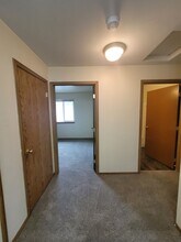 39 SE 127th Ave in Portland, OR - Building Photo - Building Photo