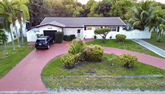 16490 NE 2nd Ave in Miami, FL - Building Photo - Building Photo