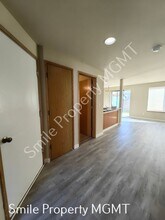 12616 SE Taggart St in Portland, OR - Building Photo - Building Photo