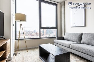 939 W Washington Blvd in Chicago, IL - Building Photo - Building Photo