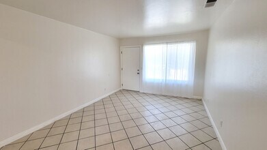 469 E Bradley Ave in El Cajon, CA - Building Photo - Building Photo