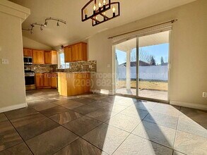 594 W Ashworth Ln in Post Falls, ID - Building Photo - Building Photo