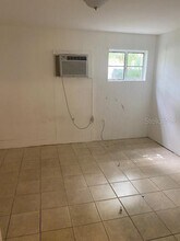 1045 E Lake Parker Dr in Lakeland, FL - Building Photo - Building Photo