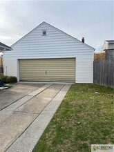 102 Prentice Ave in South River, NJ - Building Photo - Building Photo