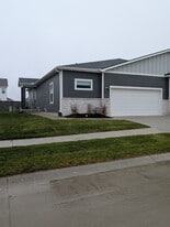 12855 S 45th Ter in Bellevue, NE - Building Photo