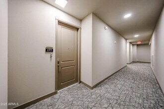 2511 W Queen Creek Rd, Unit 177 in Chandler, AZ - Building Photo - Building Photo