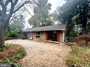 1 High Acres Dr in Ewing Township, NJ - Building Photo - Building Photo