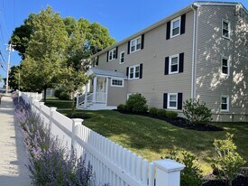 Merrimac Street Apartments in Newburyport, MA - Building Photo