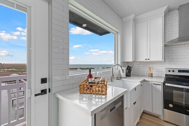 property at 111 W Sunny Isle Dr