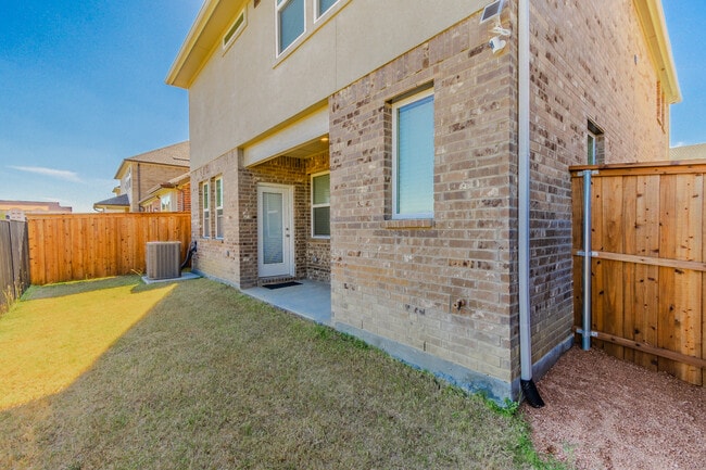 2068 Buffalo Hill Dr in Mesquite, TX - Building Photo - Building Photo