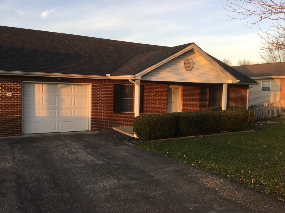 Faith Court Townhomes in Somerset, KY - Foto de edificio