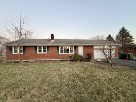 3742 Dorothy Ln in Middletown, OH - Building Photo