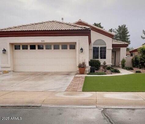 2059 E Huron Ct in Gilbert, AZ - Building Photo