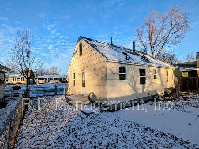 7133 2nd Ave S in Minneapolis, MN - Foto de edificio - Building Photo