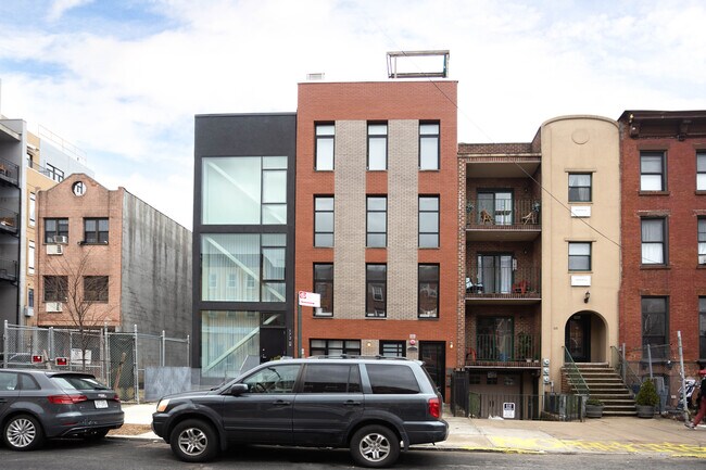 170 Putnam Ave in Brooklyn, NY - Building Photo - Building Photo