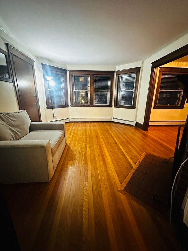 21 Prescott St, Unit 1 in Winthrop, MA - Building Photo - Building Photo