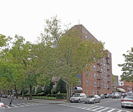 770 Ocean Pky in Brooklyn, NY - Foto de edificio - Building Photo