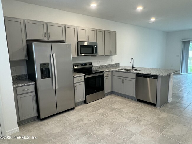 7271 Sabal Ter in Jacksonville, FL - Building Photo - Building Photo