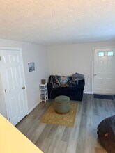 30 Old Woods Rd in Northwood, NH - Building Photo - Building Photo