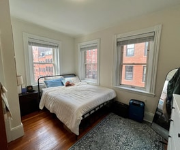 106 Myrtle St in Boston, MA - Building Photo - Building Photo